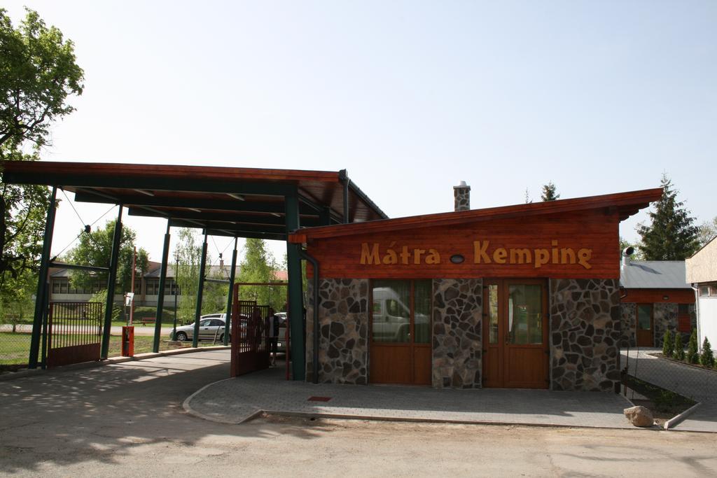 Matra Kemping Apartmanok มาตราฟูเรด ภายนอก รูปภาพ